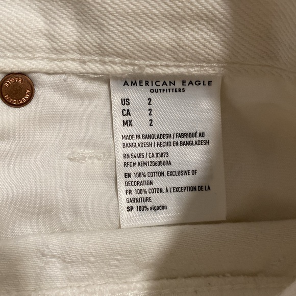 American Eagle High Rise Mom Short - Picture 4 of 6